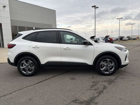 New 2026 Ford Escape ST-Line AWD/4WD image 2