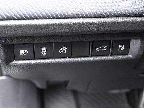 Used 2026 Toyota Camry SE FWD image 12