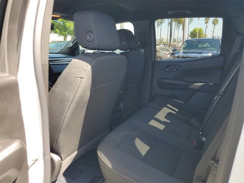 New 2026 GMC Canyon Elevation w/ Convenience Package image 9