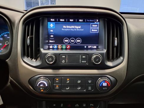Used 2019 GMC Canyon Denali RWD image 25