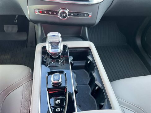 Used 2025 Volvo XC90 T8 Plus w/ Protection Package Premier image 36