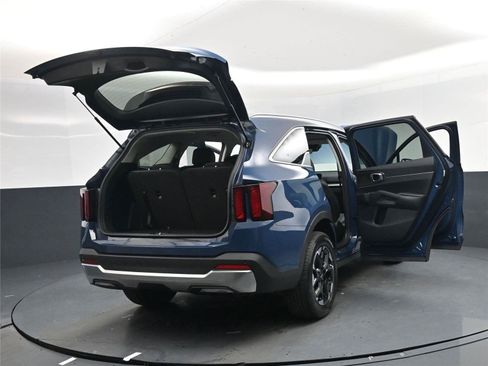 New 2026 Kia Sorento S image 19