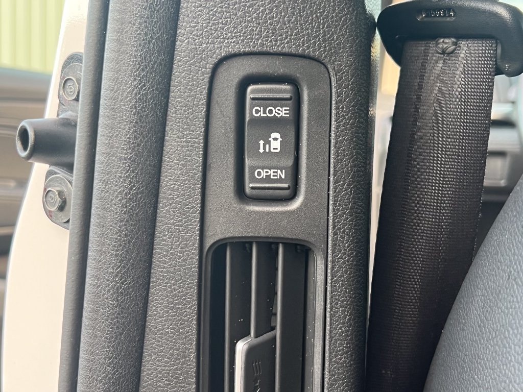 Used 2025 Honda Odyssey EX-L image 13