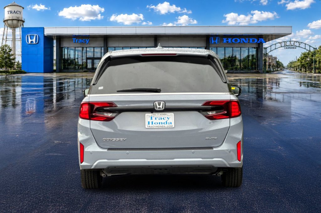 New 2026 Honda Odyssey Elite image 8