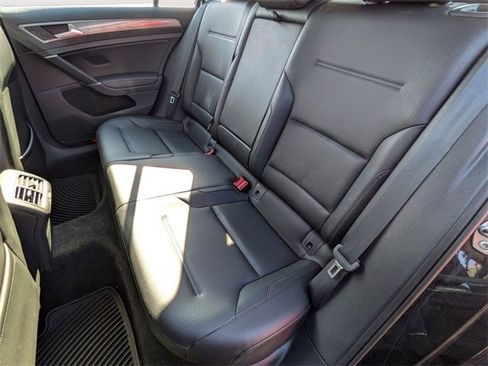 Used 2019 Volkswagen Golf Alltrack S image 26