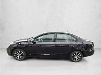 Used 2016 Volkswagen Jetta SE FWD video 2