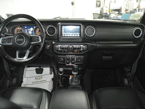 Used 2021 Jeep Wrangler Unlimited Sahara w/ Safety Group AWD/4WD image 24