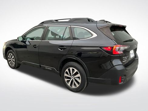 Certified 2021 Subaru Outback 2.5i image 3