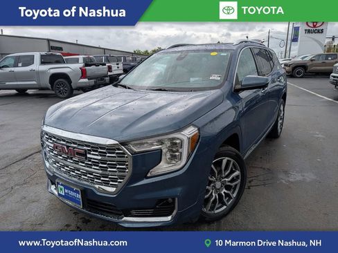 Used 2024 GMC Terrain Denali w/ Denali Premium Package AWD/4WD image 1