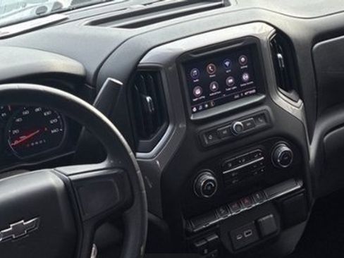 Used 2021 Chevrolet Silverado 1500 Custom Trail Boss w/ Midnight Edition image 3