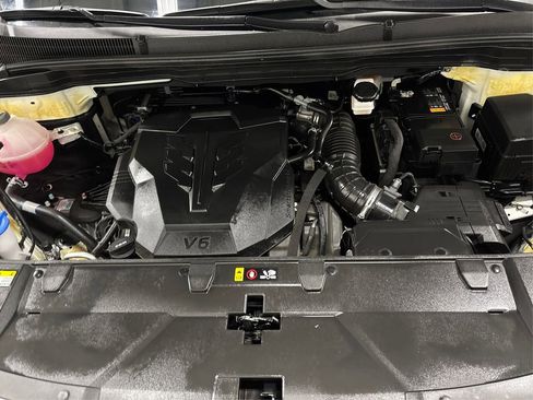 Certified 2024 Kia Carnival SX Prestige image 13