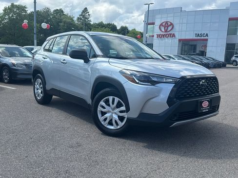 Used 2023 Toyota Corolla Cross L AWD/4WD image 1