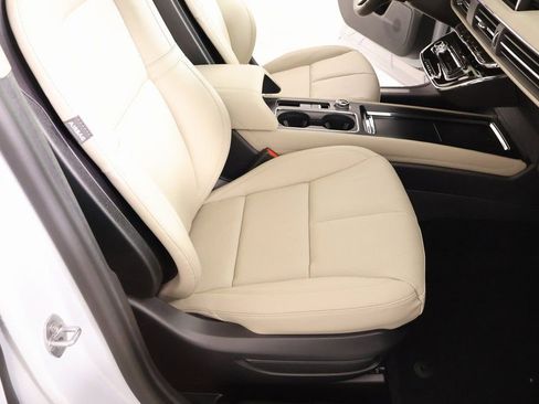 New 2026 Lincoln Corsair Premiere FWD image 13
