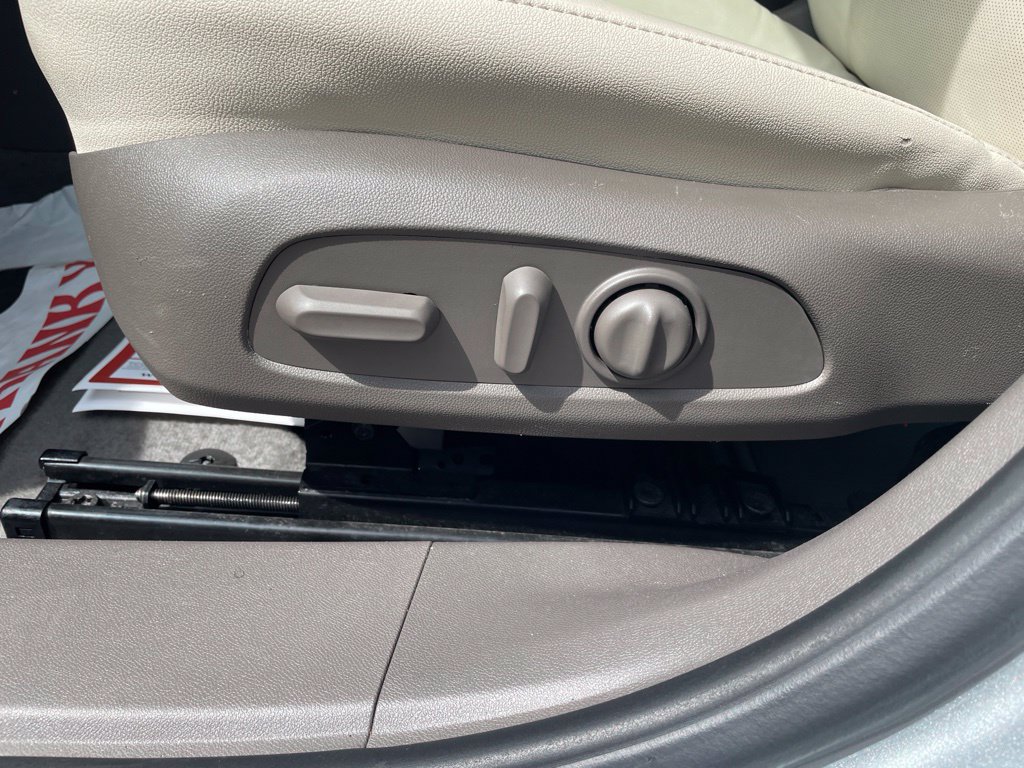 Used 2024 Chevrolet Malibu LT FWD image 13