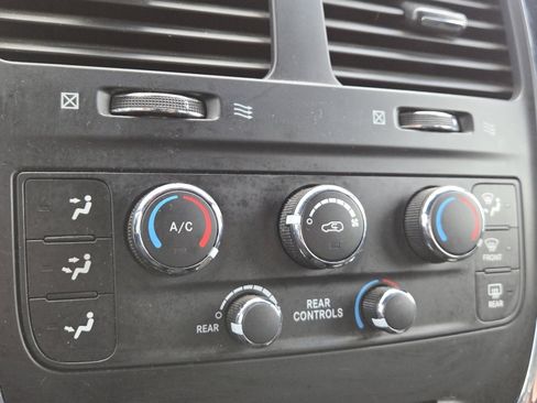 Used 2015 Dodge Grand Caravan SE w/ Quick Order Package 29E SE image 27