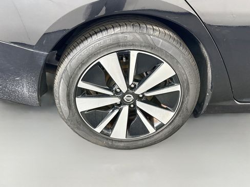 Used 2022 Nissan Altima 2.5 SV FWD image 33