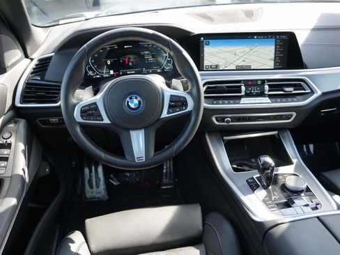 Certified 2023 BMW X5 xDrive45e w/ M Sport Package image 8
