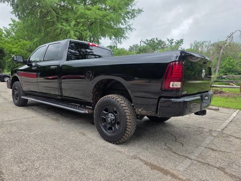 Used 2018 RAM 2500 Tradesman w/ Chrome Appearance Group AWD/4WD image 5