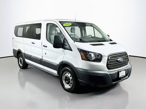 Used 2018 Ford Transit 150 XL RWD image 3
