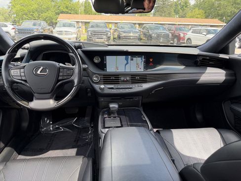 Used 2019 Lexus LS 500 RWD image 33