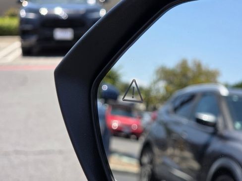Certified 2026 Hyundai Elantra Limited FWD image 20