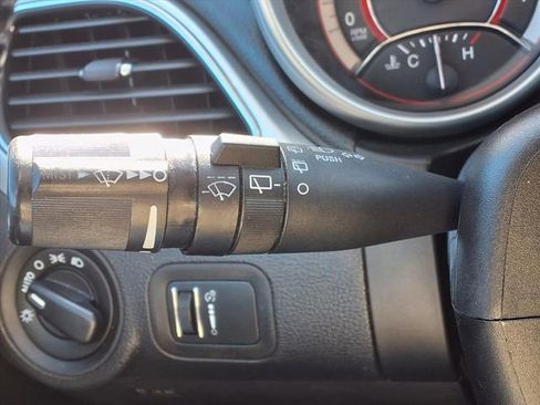 Used 2016 Dodge Journey SE w/ Flexible Seating Group image 13