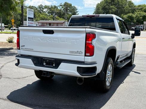 Used 2025 Chevrolet Silverado 2500 High Country w/ High Country Premium Package AWD/4WD image 5