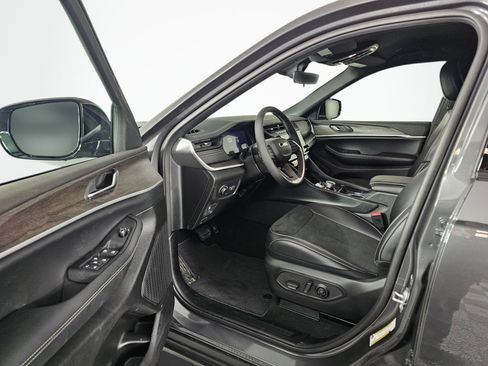New 2026 Jeep Grand Cherokee Altitude AWD/4WD image 23