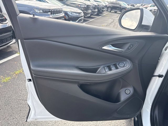 Used 2024 Buick Encore GX Sport Touring FWD image 11