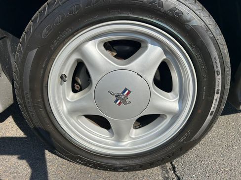 Used 1992 Ford Mustang GT image 24