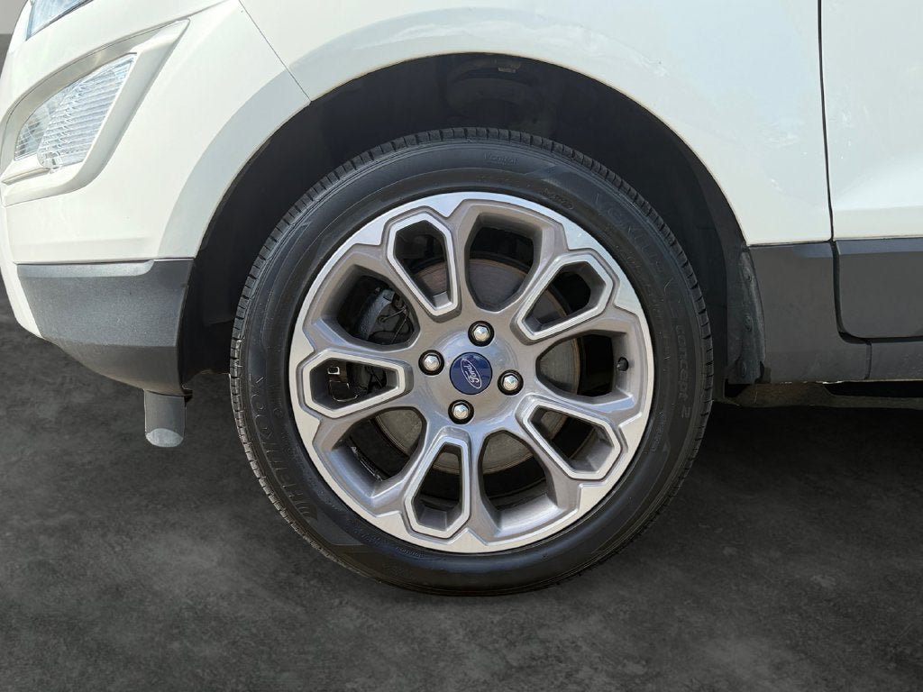 Used 2019 Ford EcoSport Titanium AWD/4WD image 5