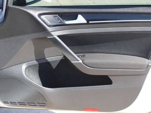 Used 2016 Volkswagen GTI S FWD image 12