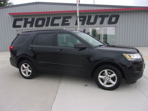 Used 2018 Ford Explorer 4WD image 2