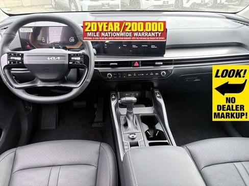 New 2026 Kia Sorento S FWD image 7