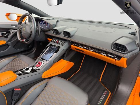 Used 2023 Lamborghini Huracan EVO AWD/4WD image 51