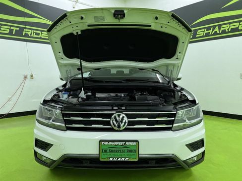 Used 2020 Volkswagen Tiguan SEL AWD/4WD image 4