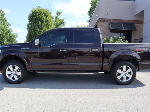 Used 2018 Ford F150 Platinum w/ Equipment Group 701A Luxury AWD/4WD image 10