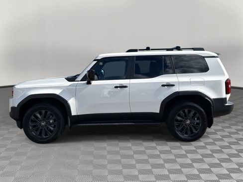 Used 2024 Toyota Land Cruiser image 8