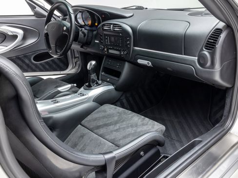 Used 2003 Porsche 911 GT2 RWD image 33