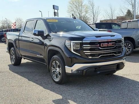 Used 2026 GMC Sierra 1500 SLT AWD/4WD image 4