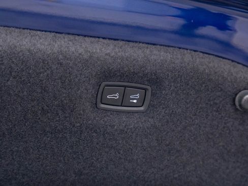 Used 2021 Porsche Taycan Turbo S image 31