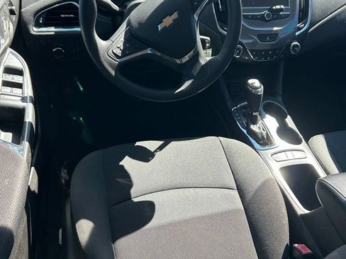 Used 2018 Chevrolet Cruze LT w/ LT Fleet Convenience Package FWD image 5