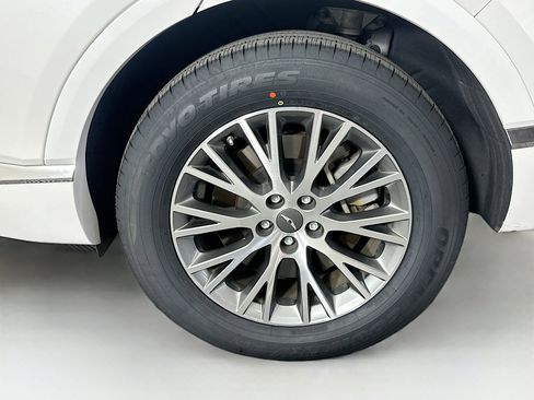 Used 2024 Genesis GV80 2.5T image 11