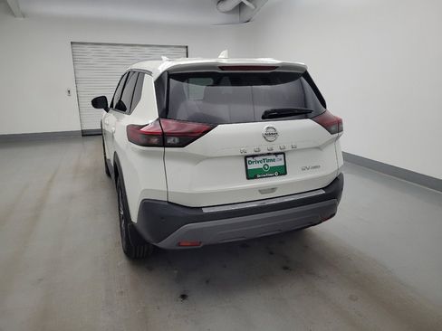 Used 2021 Nissan Rogue SV w/ Premium Package AWD/4WD image 6