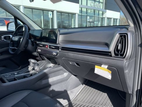 New 2026 Kia Sorento S image 32