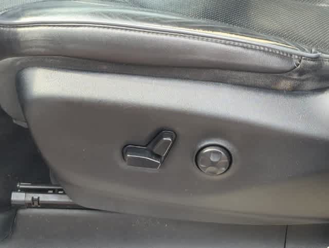 Certified 2018 Chrysler Pacifica Limited FWD image 17