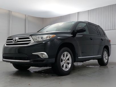 Used 2011 Toyota Highlander SE