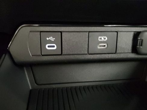 New 2026 Toyota Prius Plug-In Hybrid image 23