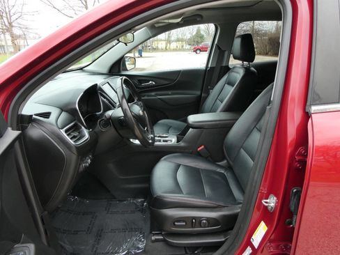 Used 2021 Chevrolet Equinox LT AWD/4WD image 9