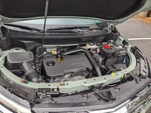 Used 2025 Chevrolet Equinox LT w/ Safety and Technology Package image 15